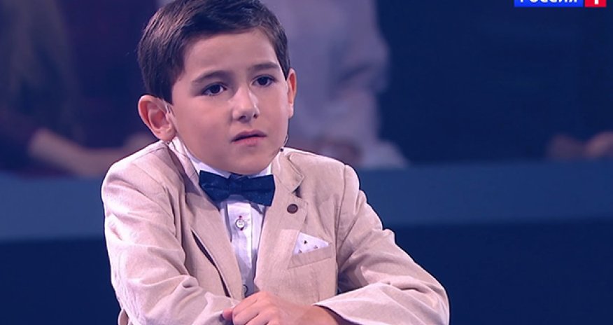 6 yaşlı Ruslan Rusiyanı heyrətləndirdi - VİDEO