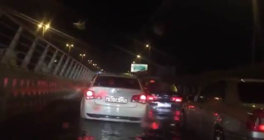 Dərnəgül iflic vəziyyətə düşdü - Video