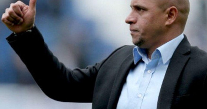 Roberto Karlos baba oldu