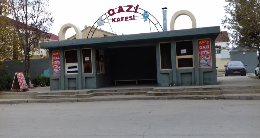  Avtobus dayanacağı, yoxsa qutabxana? - FOTO