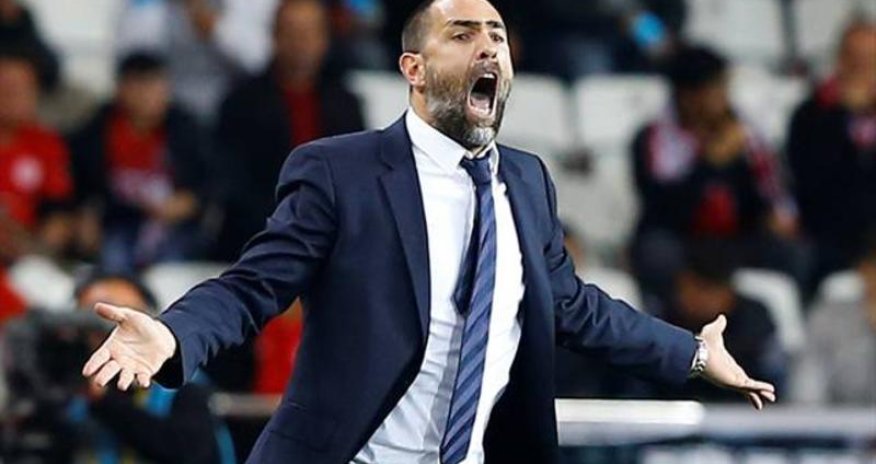 “Qalatasaray” baş məşqçisini QOVDU