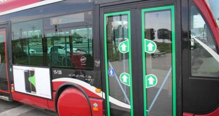 DİQQƏT! Bu avtobusda gediş haqqı qaldırıldı