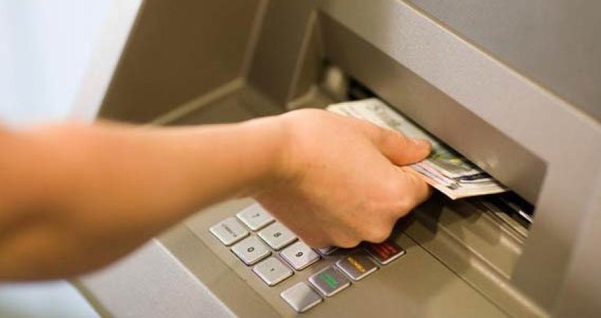 Bu şəxslərin maaşı artırıldı