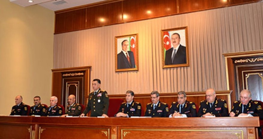 Ramil Usubov rəisləri topladı