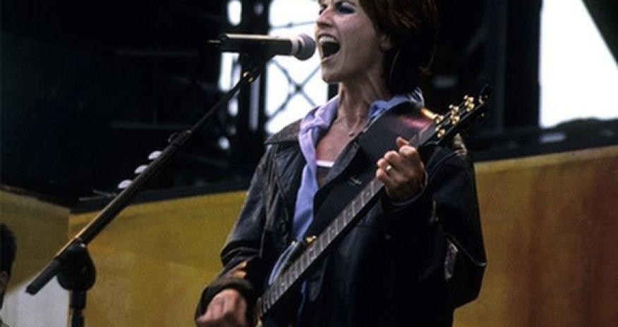 Солистке The Cranberries приписали попытку самоубийства