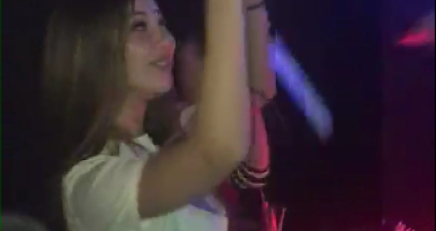 Azərbaycanlı aktrisa ad gününü Dubayda keçirdi - VİDEO