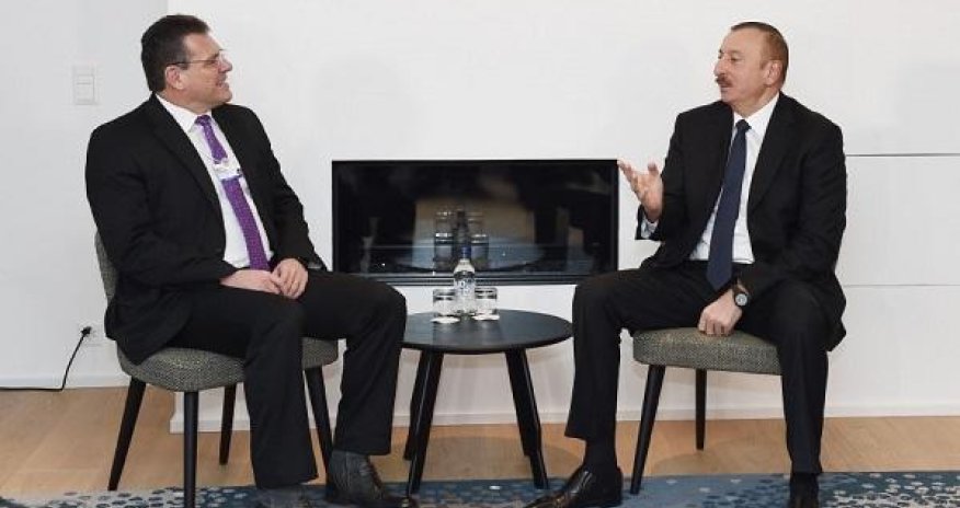 İlham Əliyev Maroş Şevçoviçlə görüşdü