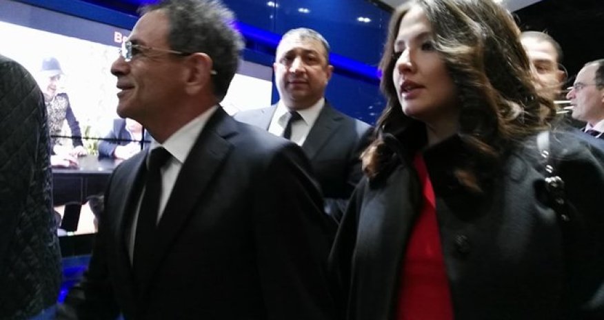 DTX rəisi xanımı ilə qala gecəsinə qatıldı - FOTOLAR