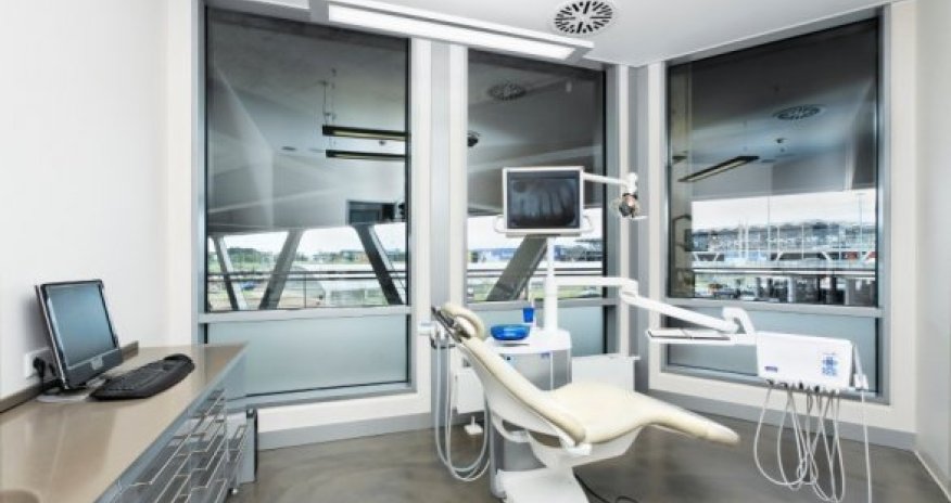 Эмин Агаларов открывает стоматологические клиники