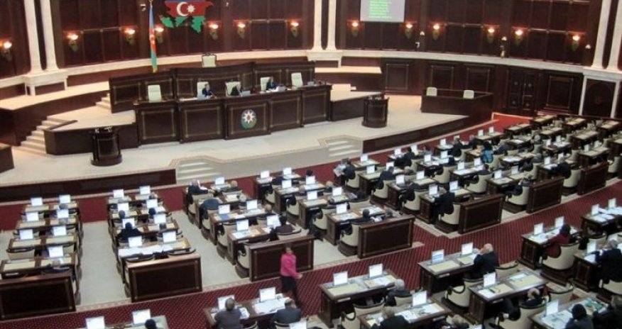 Sixteen issues included in agenda of Azerbaijani parliament's session