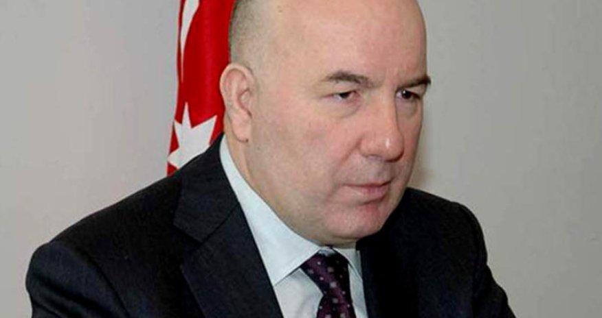 Azeri central bank cuts refinancing rate to 13 from 15 percent