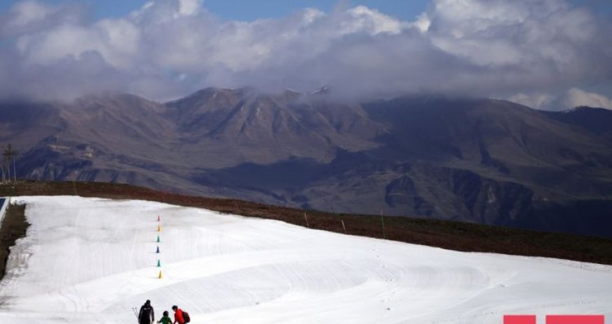 Guba-Khinalig road reopened after avalanche