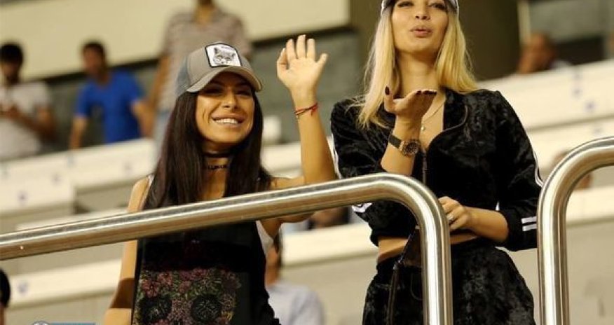 Azərbaycan futbolunun xanım azarkeşləri – FOTO