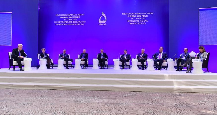 VI Qlobal Bakı Forumu işini davam etdirir