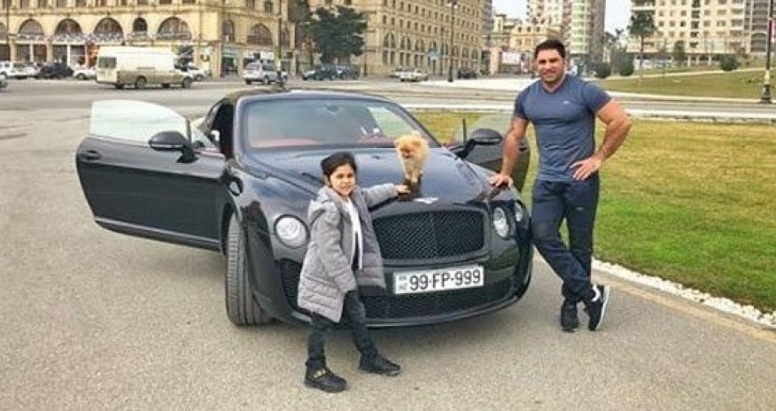 Kamil özünə Bentley aldı - FOTO