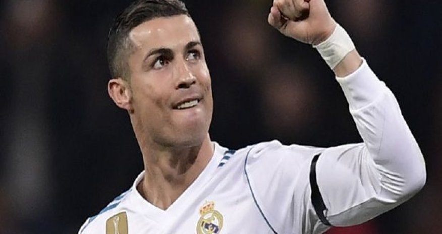 Ronaldu hamıdan yaxşı olduğuna inanır