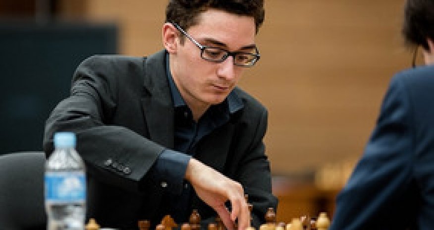 Karuana Din Lijenlə turnirində liderliyini qoruyub