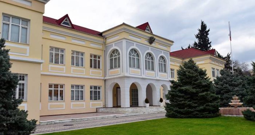 Rusiyada matəmdir: Bakıdakı səfirlikdə bayraq endirildi