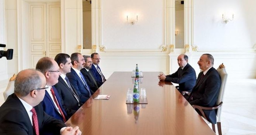 İlham Əliyev ədliyyə naziri ilə görüşdü