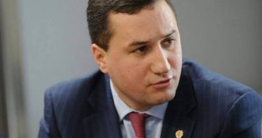 Пресс-секретарь МИД Армении презентует вино «Аскеран» -  ФОТО