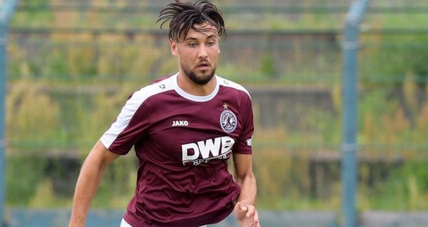 Azərbaycanlı futbolçunun dizi çatlayıb