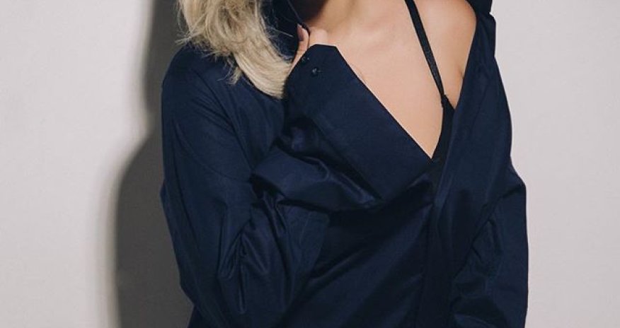 Azərbaycanlı aparıcının AÇIQ-SAÇIQ şəkilləri yayıldı - FOTOLAR