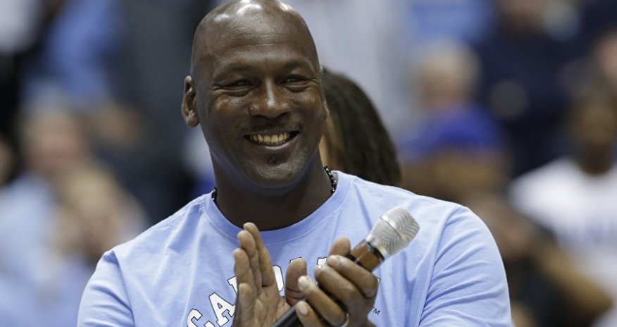 İdmançının maykası 48 min dollara satılıb