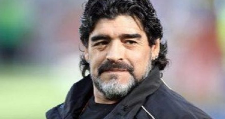 Maradona bu klubla danışıqlar aparır