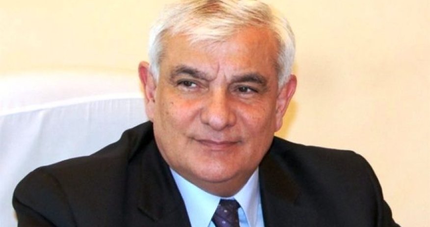 Rektorun payız sevgisi mahnı oldu - VIDEO