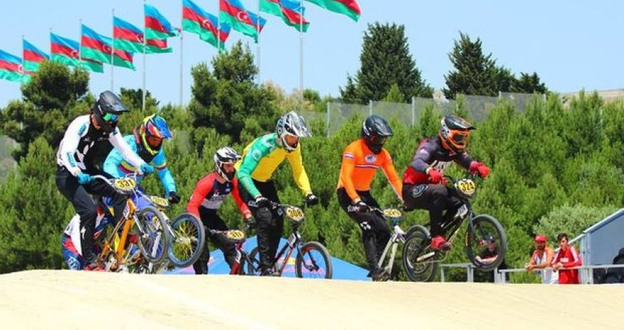 Bakıda havaya görə təxirə salınmış yarışlar barədə qərar verildi