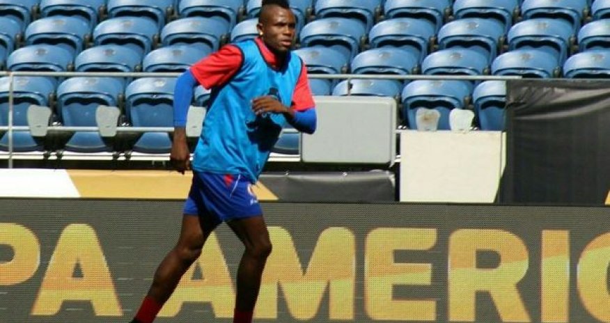 “Qarabağ” legioneri ilə müqavilə bağladı