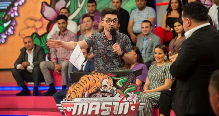 “Hüseyn Əzizoğlu düz deyir, o kişi deyil” – Canlı yayımda sərt açıqlama (Video)