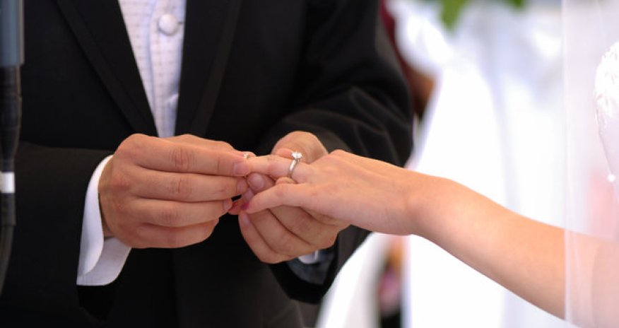 Məşhur aktyor evlənir