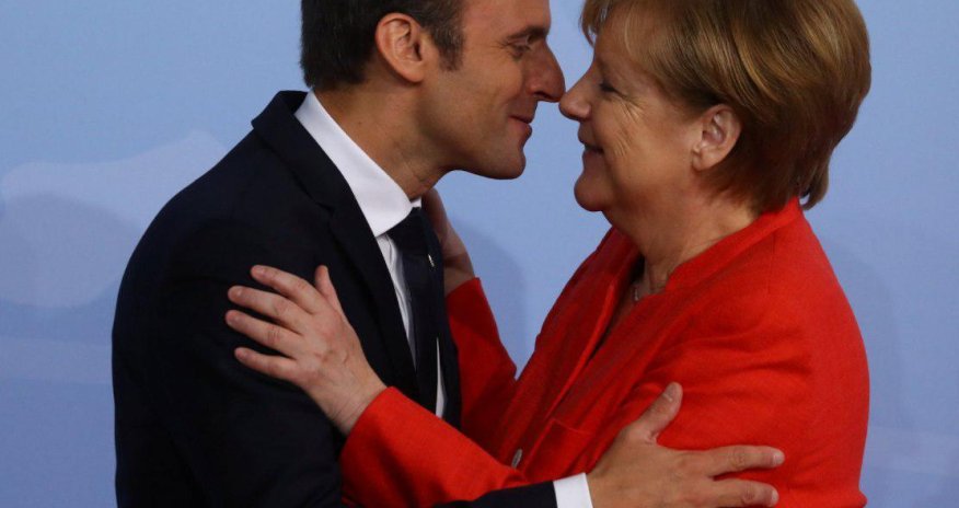 Макрон и Меркель собираются 