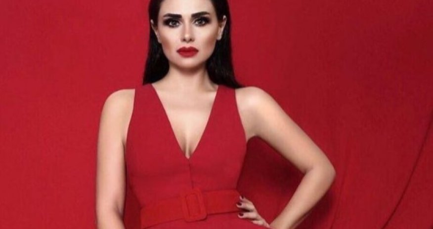 Azəri qızı Günel “Maşın şou