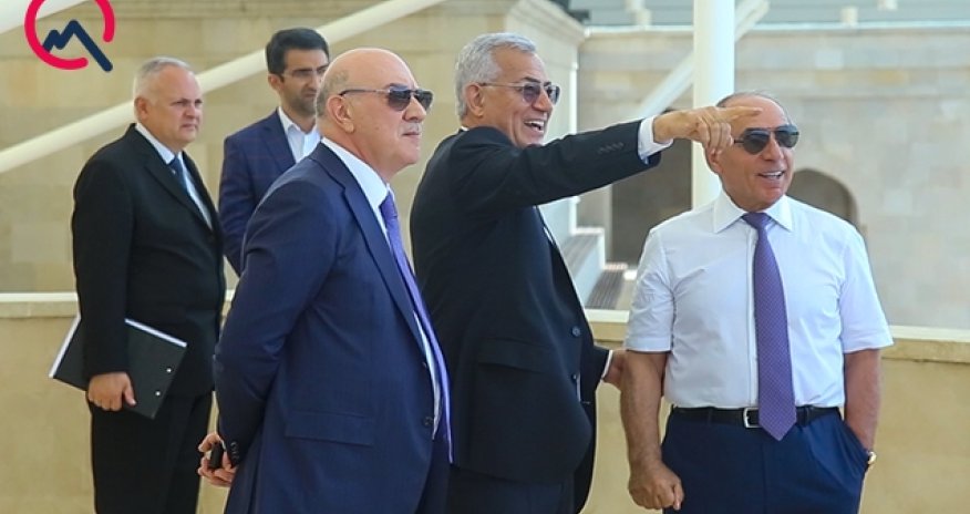 Yüksək çinli məmurlar parad hazırlığında - VIDEO