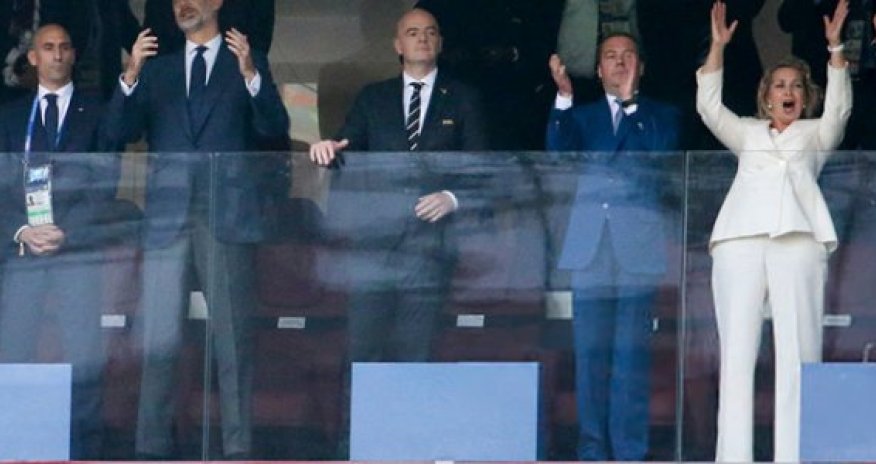Medvedevin xanımı futbolda emosiyalarını cilovlaya bilmədi (VİDEO)