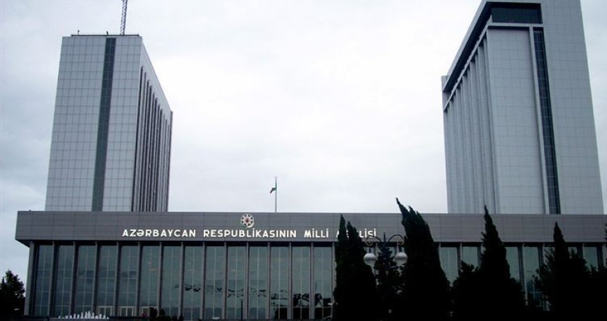 Hansı deputatların tapançası var?  