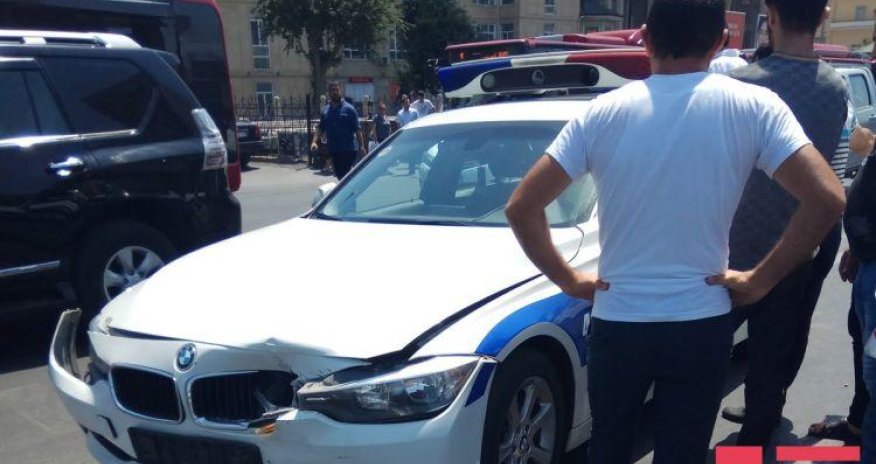 Bakıda yol polisi qəzaya düşdü