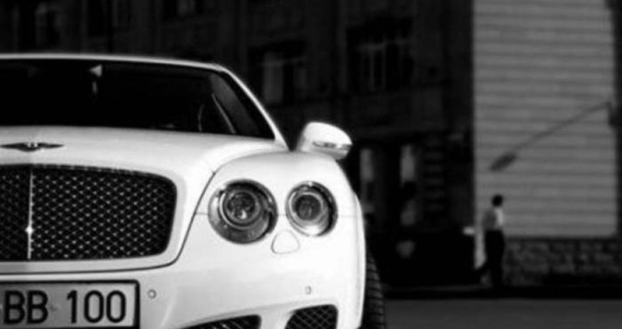 “Zerkalnı” maşın nömrələri hərraca çıxarılacaq