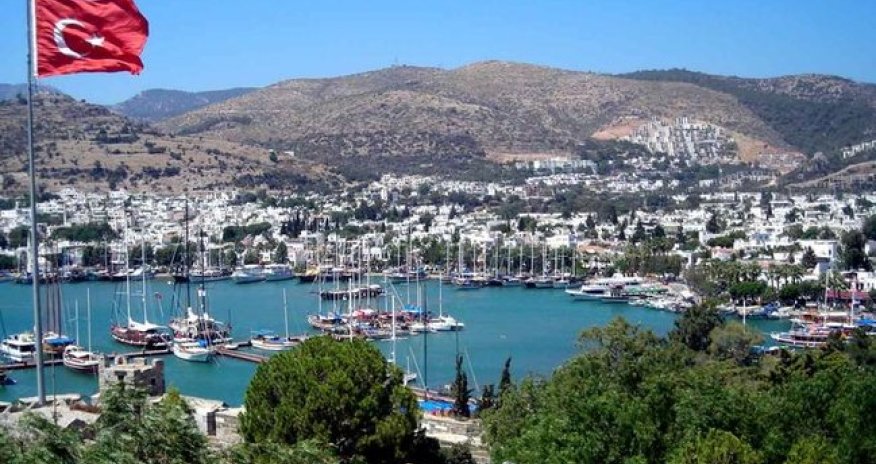 Məşhur aktyoru Bodrumda vəhşicəsinə döydülər - FOTO 