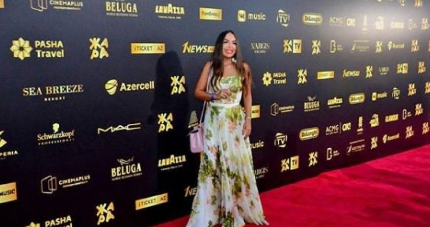 Leyla Əliyeva möhtəşəm geyimi ilə göz qamaşdırdı - 