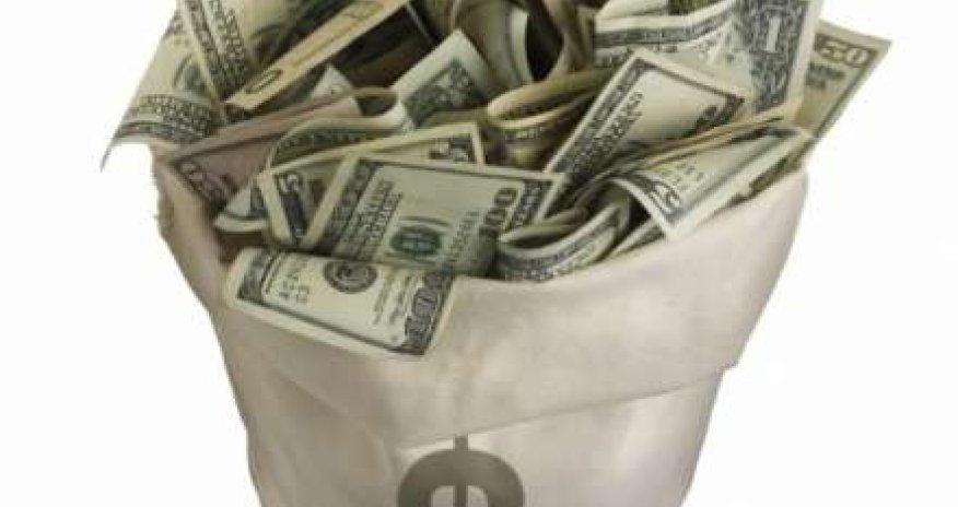 Məşhur müğənnimiz Rusiyadan bir “meşok” pul gətirdi - VİDEO