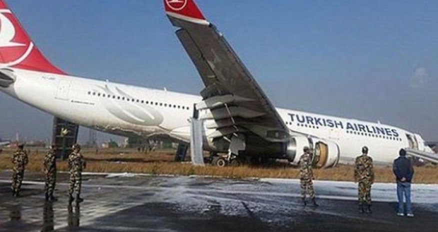 İstanbul hava limanında sərnişin təyyarələri toqquşdu - VİDEO