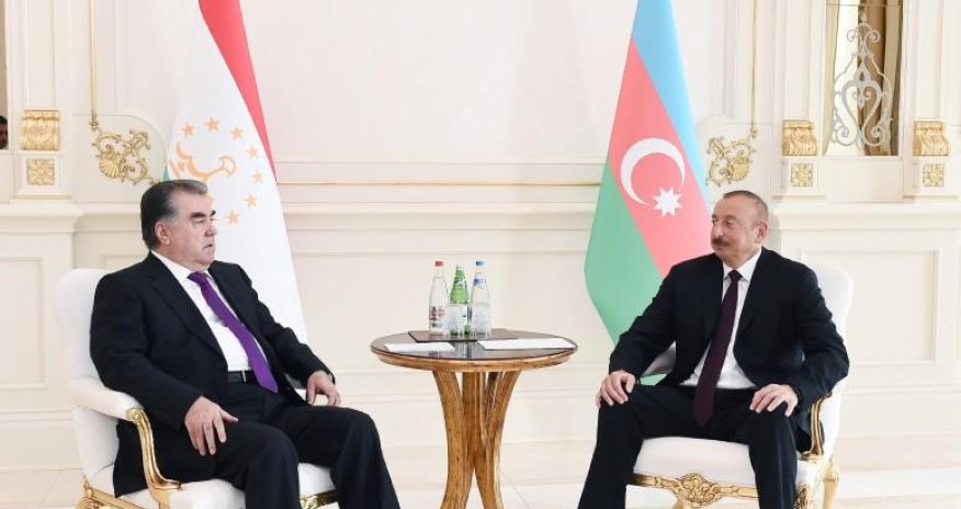 İlham Əliyev Tacikistan prezidenti ilə təkbətək görüşdü