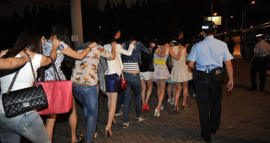 Sumqayıtda fahişələrə qarşı əməliyyat: Çəkmə məni- VİDEO