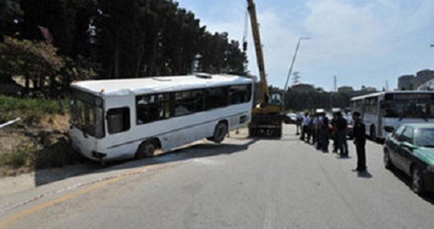 Bakıda avtobus QƏZASI: Azyaşlı öldü