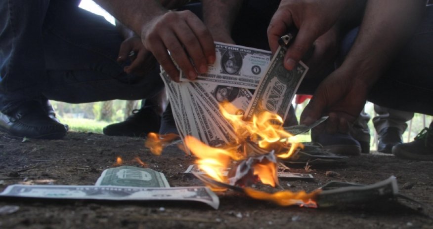 Türklərdən ağlasığmaz boykot - VİDEO