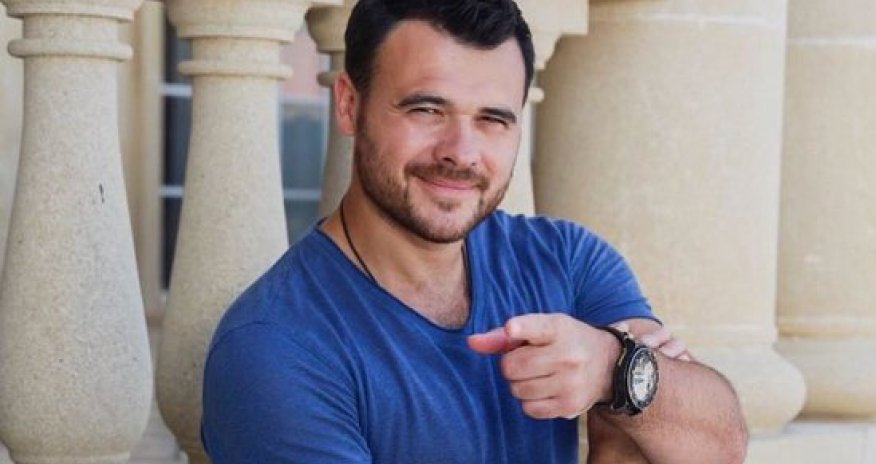 Xalq artisti Emin Ağalarovdan sevənlərinə HƏDİYYƏ