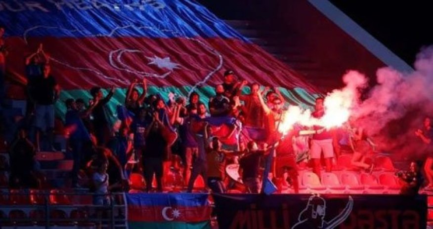 Azərbaycanlı azarkeşlər Maltada həbs olundu